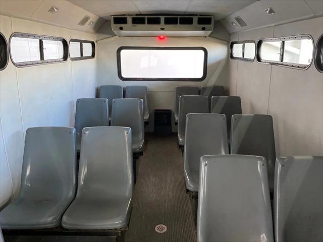 2012 Ford E-450 Cutaway Base