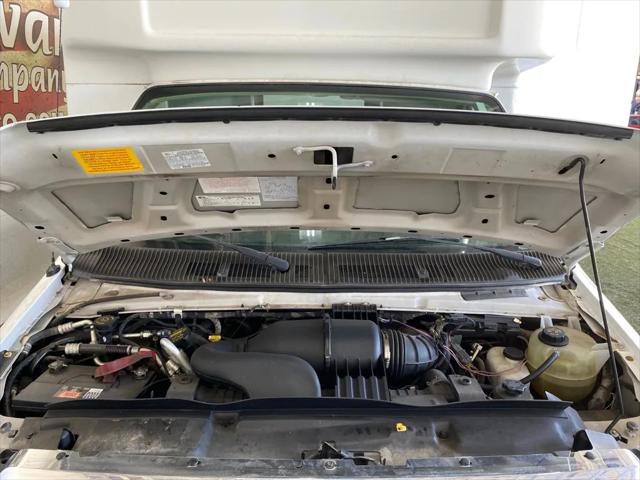 2012 Ford E-450 Cutaway Base