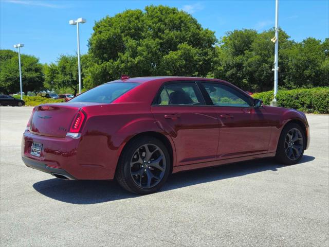 2023 Chrysler Chrysler 300 300S V6