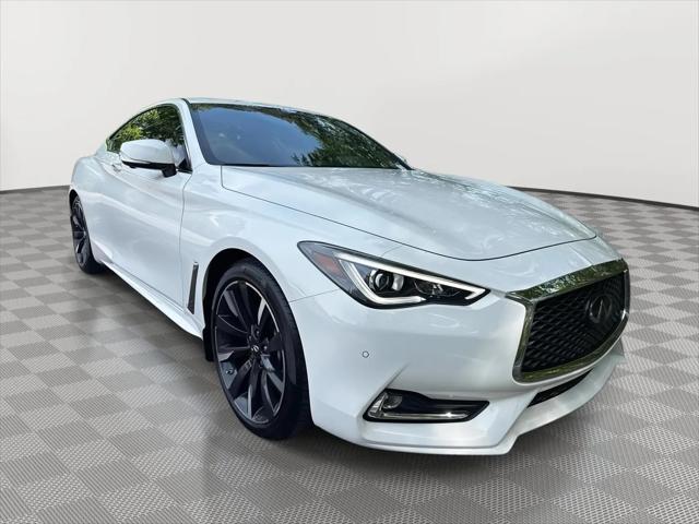 2022 INFINITI Q60 LUXE AWD