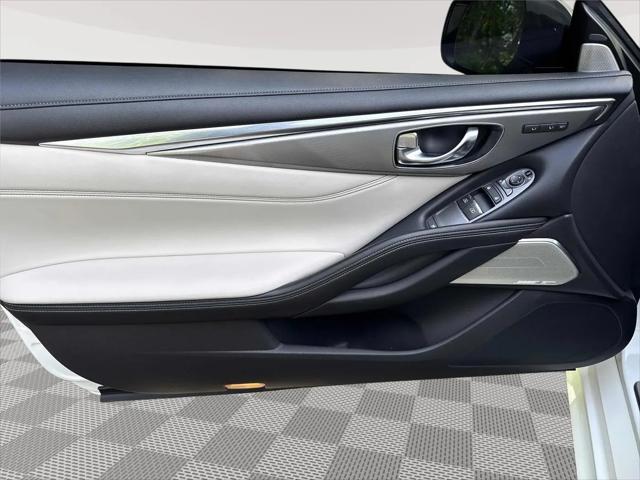 2022 INFINITI Q60 LUXE AWD