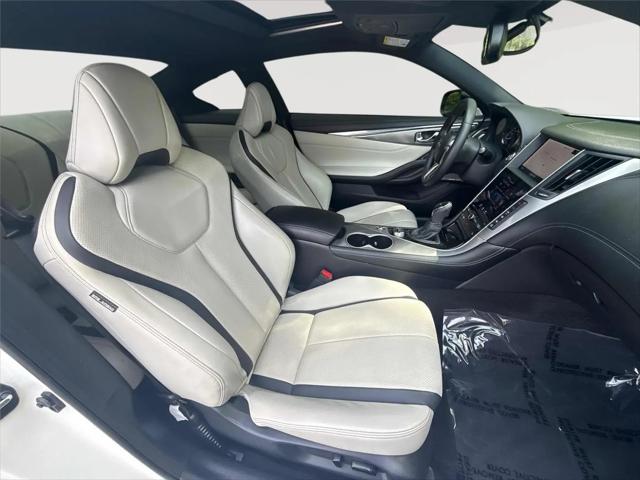 2022 INFINITI Q60 LUXE AWD