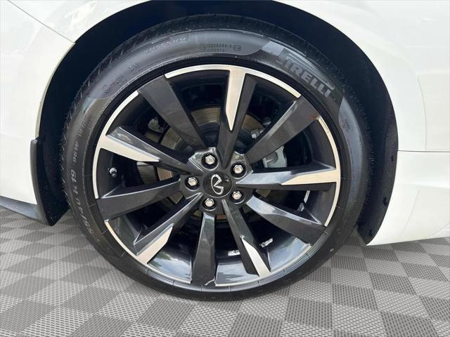 2022 INFINITI Q60 LUXE AWD