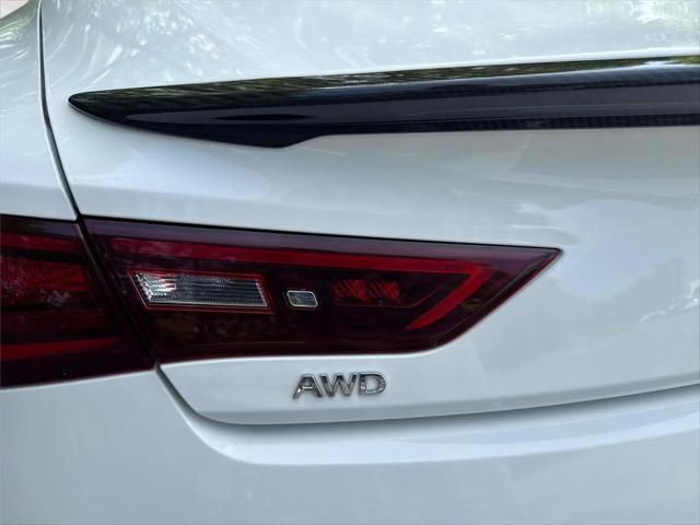 2022 INFINITI Q60 LUXE AWD