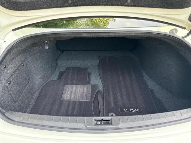 2022 INFINITI Q60 LUXE AWD