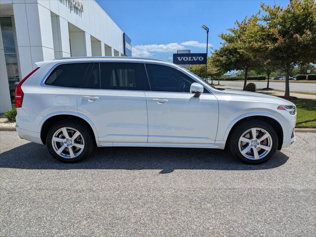 2020 Volvo XC90 T6 Momentum 7 Passenger