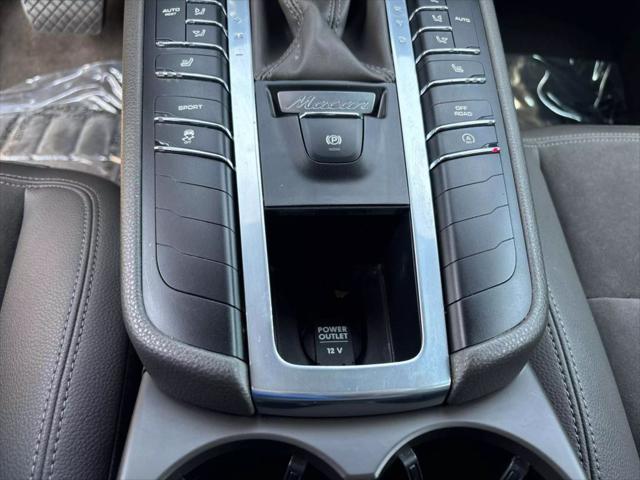 2015 Porsche Macan S