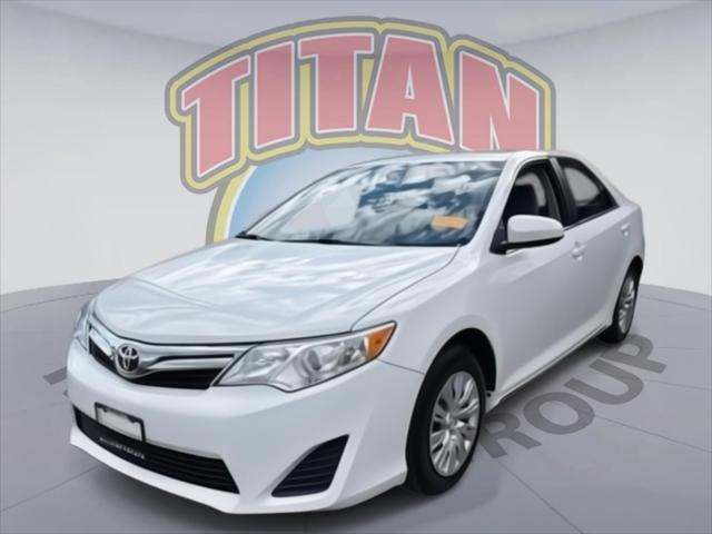 2014 Toyota Camry 2014.5 4dr Sdn I4 Auto LE (Natl) [0]