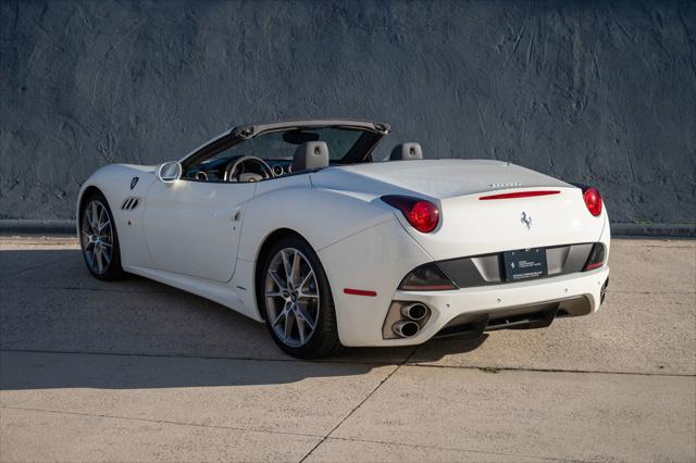 2013 Ferrari California 2DR CONV