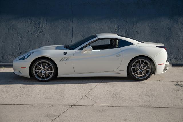 2013 Ferrari California 2DR CONV