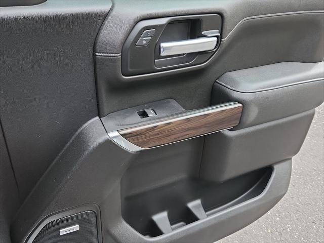 2022 GMC Sierra 1500 Limited 4WD Crew Cab Short Box SLT