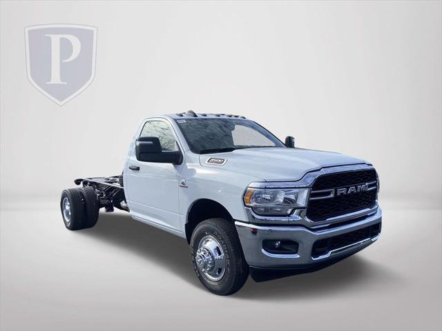 2024 RAM Ram 3500 Chassis Cab RAM 3500 TRADESMAN CHASSIS REGULAR CAB 4X2 84 CA