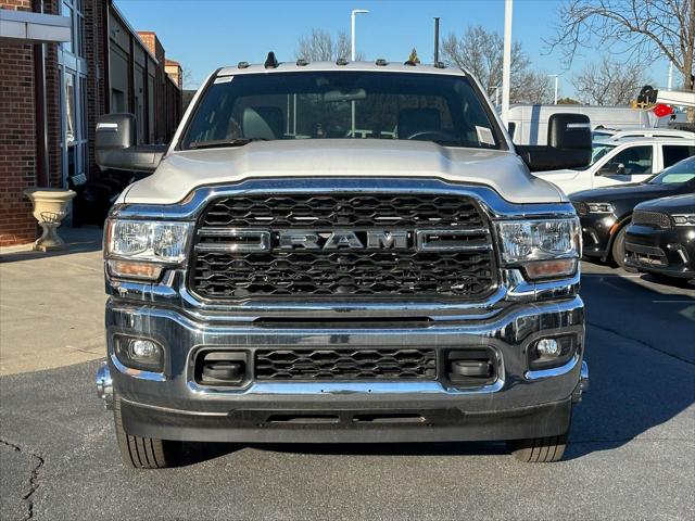2024 RAM Ram 3500 Chassis Cab RAM 3500 TRADESMAN CHASSIS REGULAR CAB 4X2 84 CA