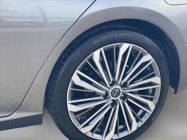 2023 Nissan Altima SL FWD