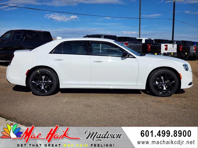2023 Chrysler Chrysler 300 300 TOURING
