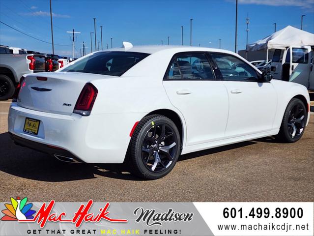 2023 Chrysler Chrysler 300 300 TOURING