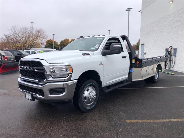 2024 RAM Ram 3500 Chassis Cab RAM 3500 TRADESMAN CHASSIS REGULAR CAB 4X4 84 CA