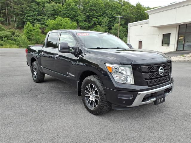 2021 Nissan TITAN Crew Cab SV 4x4