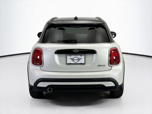2024 MINI Hardtop Cooper