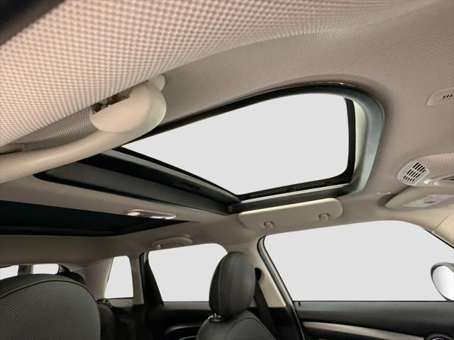 2024 MINI Hardtop Cooper