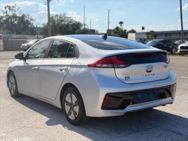 2017 Hyundai IONIQ Hybrid Blue