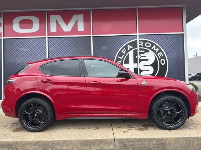 2024 Alfa Romeo Stelvio STELVIO QUADRIFOGLIO AWD 2024 Alfa Romeo Stelvio STELVIO QUADRIFOGLIO AWD