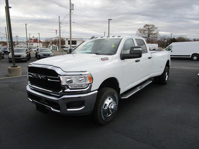 2024 RAM Ram 3500 RAM 3500 TRADESMAN CREW CAB 4X4 8 BOX