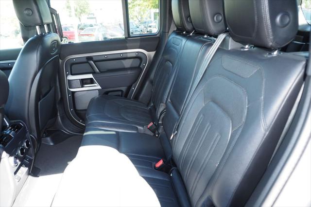 2021 Land Rover Defender 110 SE
