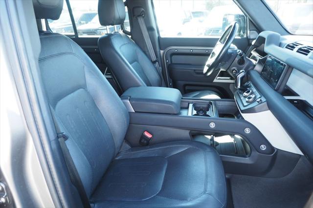 2021 Land Rover Defender 110 SE