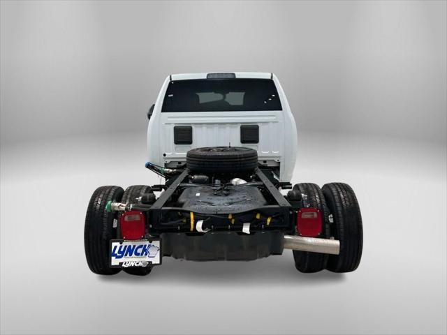 2024 RAM Ram 3500 Chassis Cab RAM 3500 SLT CREW CAB CHASSIS 4X4 60 CA