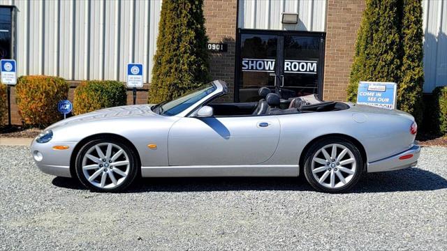 2006 Jaguar XK8 Standard