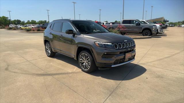 2024 Jeep Compass COMPASS LIMITED 4X4