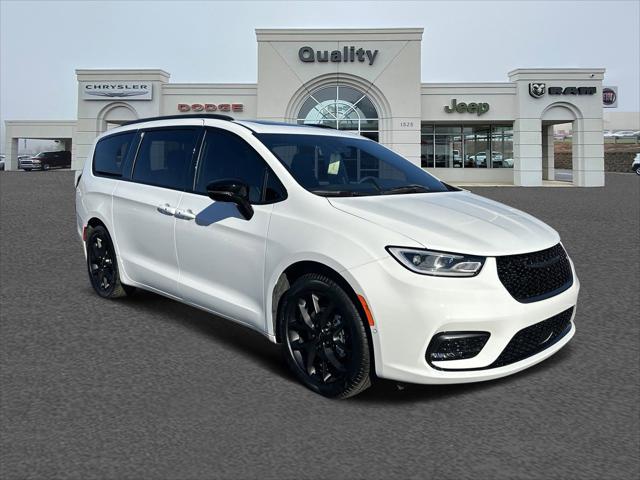 2024 Chrysler Pacifica PACIFICA LIMITED