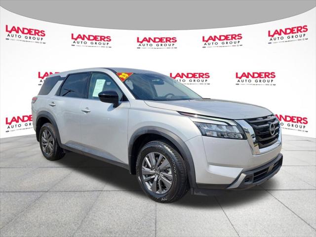 2023 Nissan Pathfinder S 4WD
