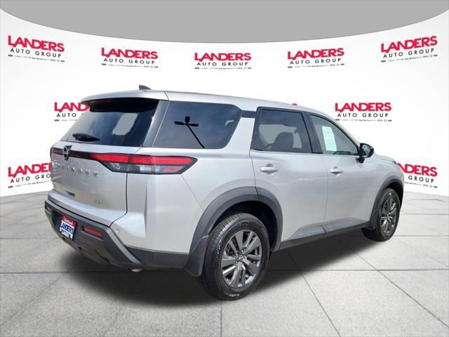 2023 Nissan Pathfinder S 4WD