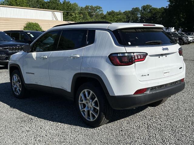 2024 Jeep Compass COMPASS LATITUDE LUX 4X4