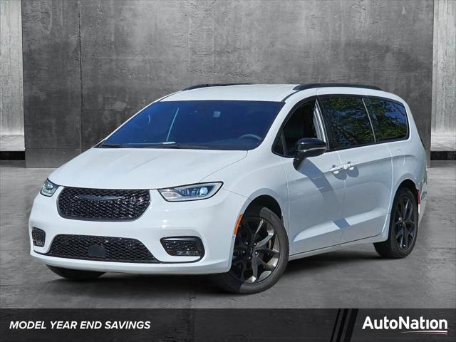 2024 Chrysler Pacifica PACIFICA TOURING L