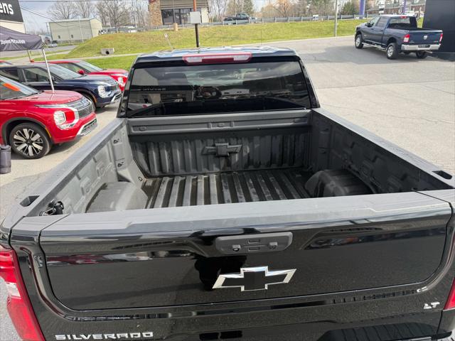 2023 Chevrolet Silverado 1500 4WD Crew Cab Short Bed LT Trail Boss