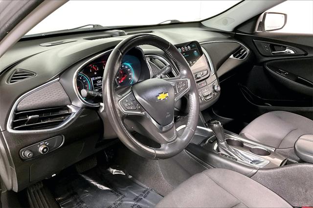 Used 2017 Chevrolet Malibu For Sale in Olive Branch, MS