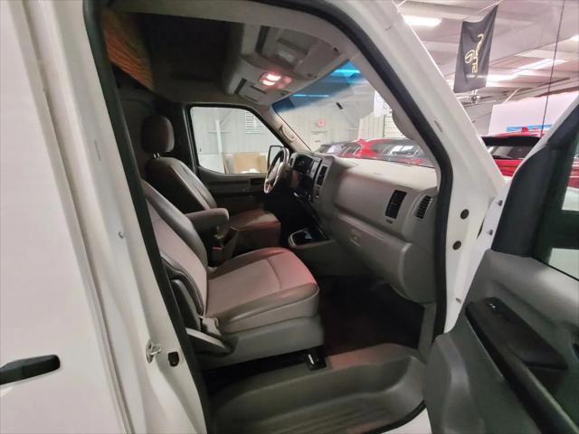 2019 Nissan 2500 S V6