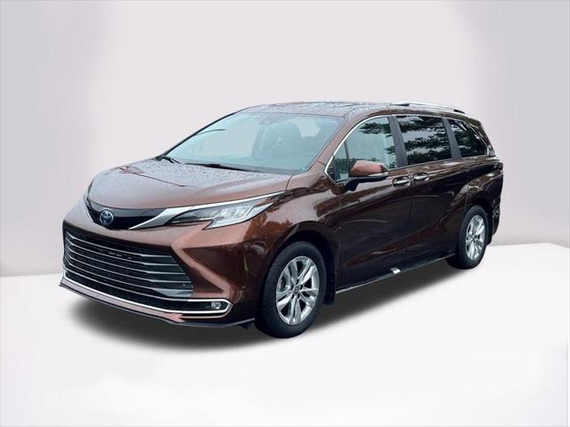 2023 Toyota Sienna Limited