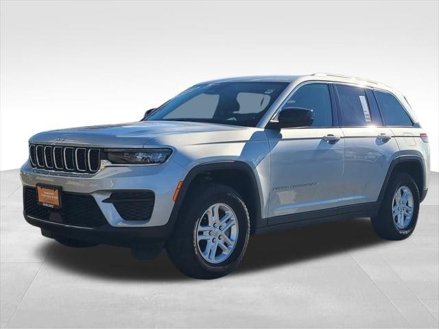 2022 Jeep Grand Cherokee Laredo 4x4