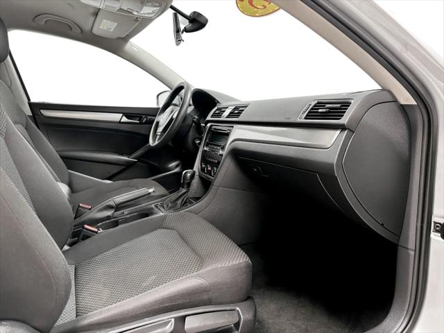2015 Volkswagen Passat 1.8T S