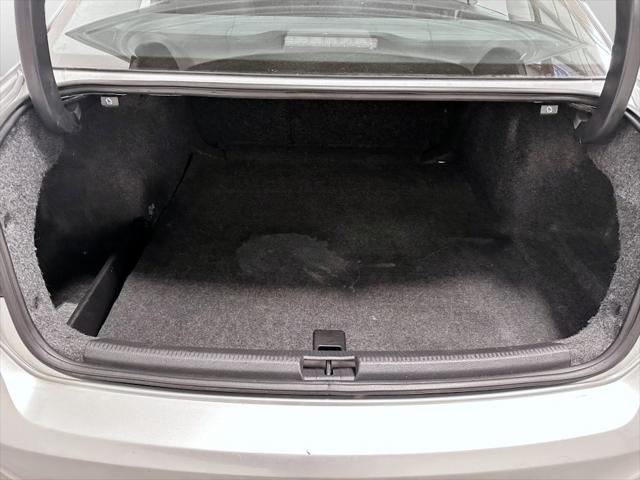 2015 Volkswagen Passat 1.8T S