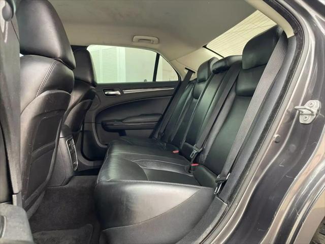 2016 Chrysler 300 Limited