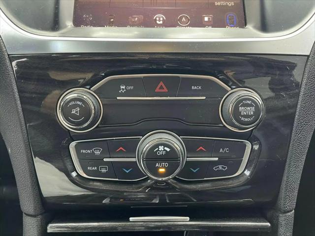 2016 Chrysler 300 Limited