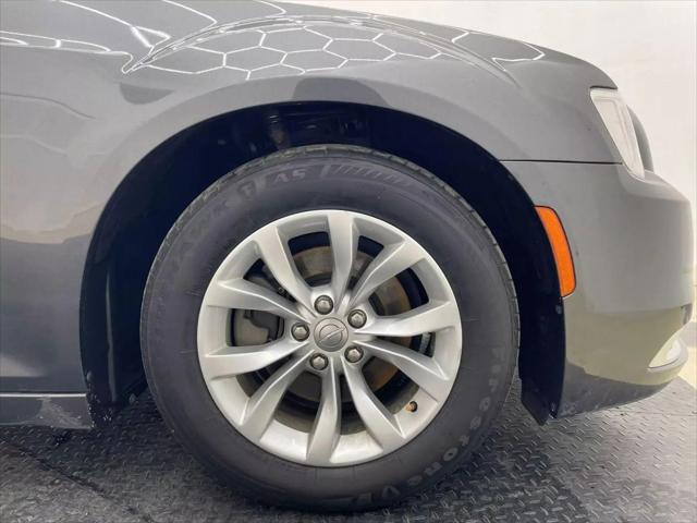 2016 Chrysler 300 Limited