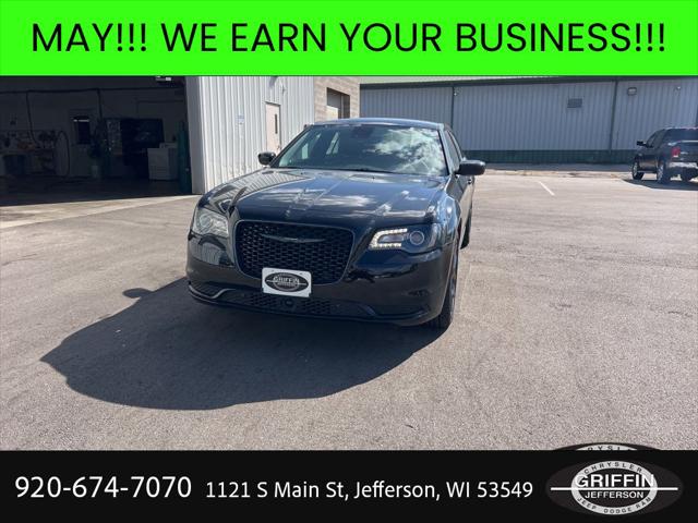 2023 Chrysler 300 Touring