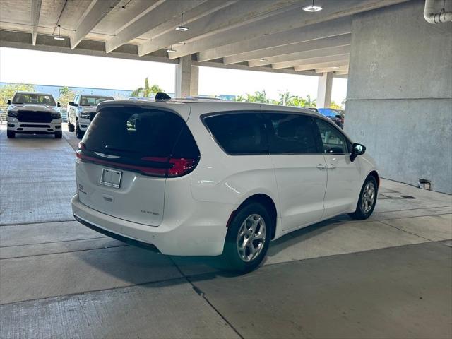 2024 Chrysler Pacifica PACIFICA LIMITED