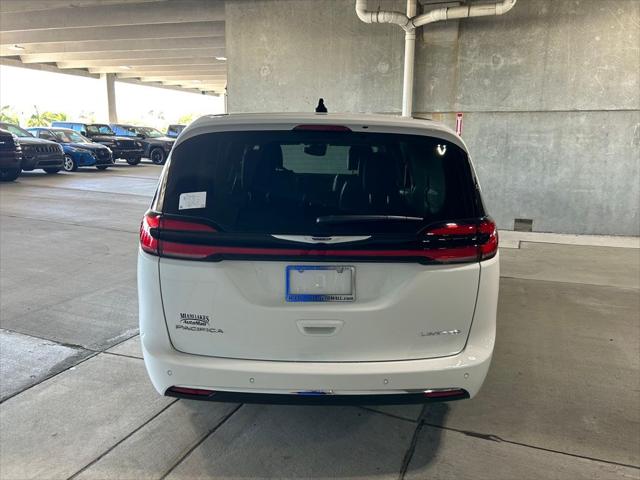 2024 Chrysler Pacifica PACIFICA LIMITED